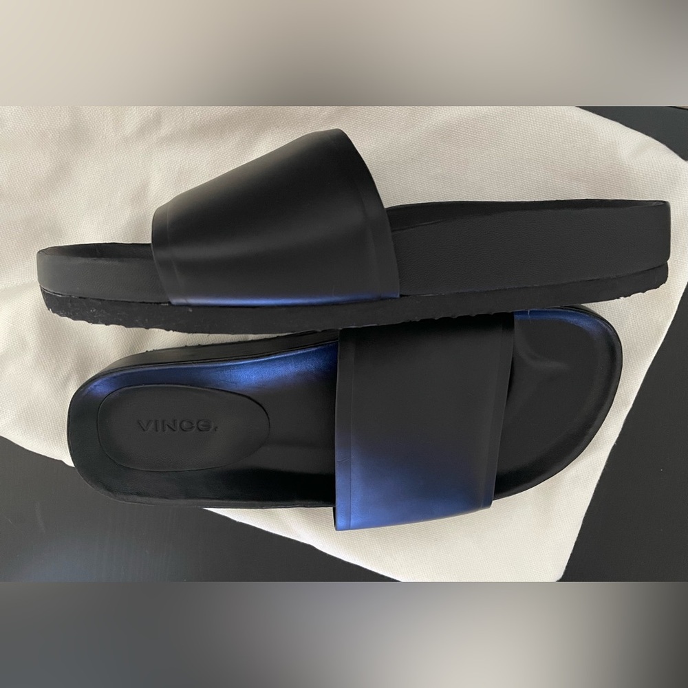 NIB VINCE. OLIVIA POOL SLIDES BLACK SIZE 8